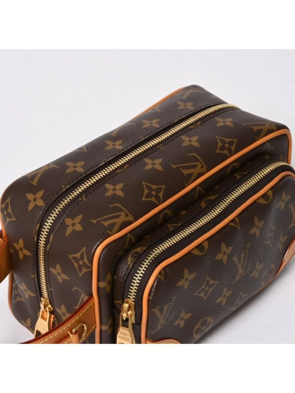 Louis Vuitton Locker Dopp Kit Cargo Clutch Handbag Brown Gold